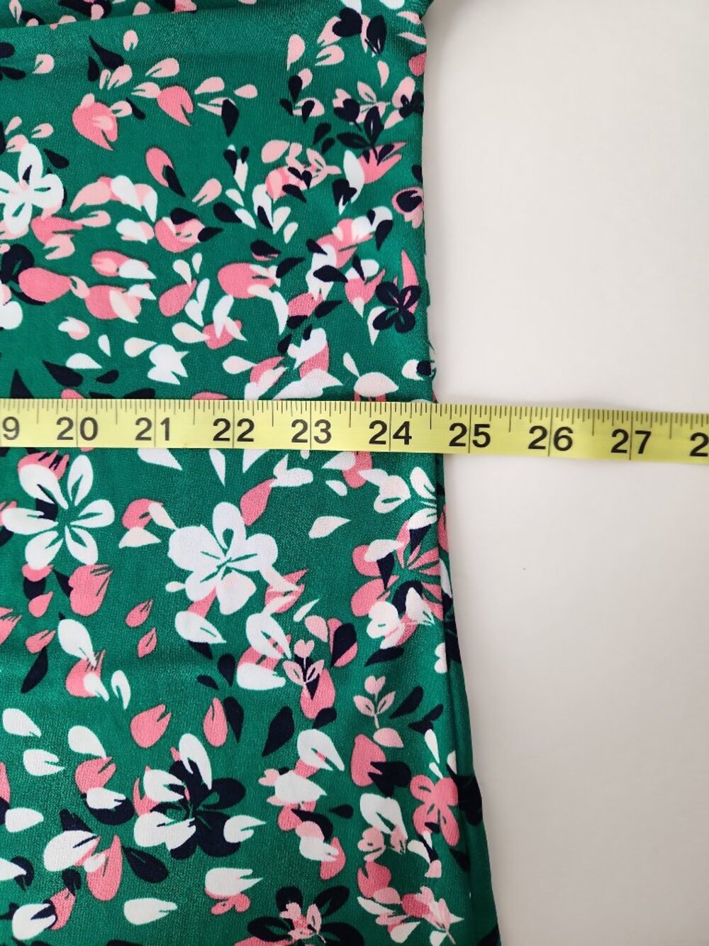Liz Claiborne Floral Flutter Sleeve Stretch slinky blouse top 1X green pink - Picture 8 of 10